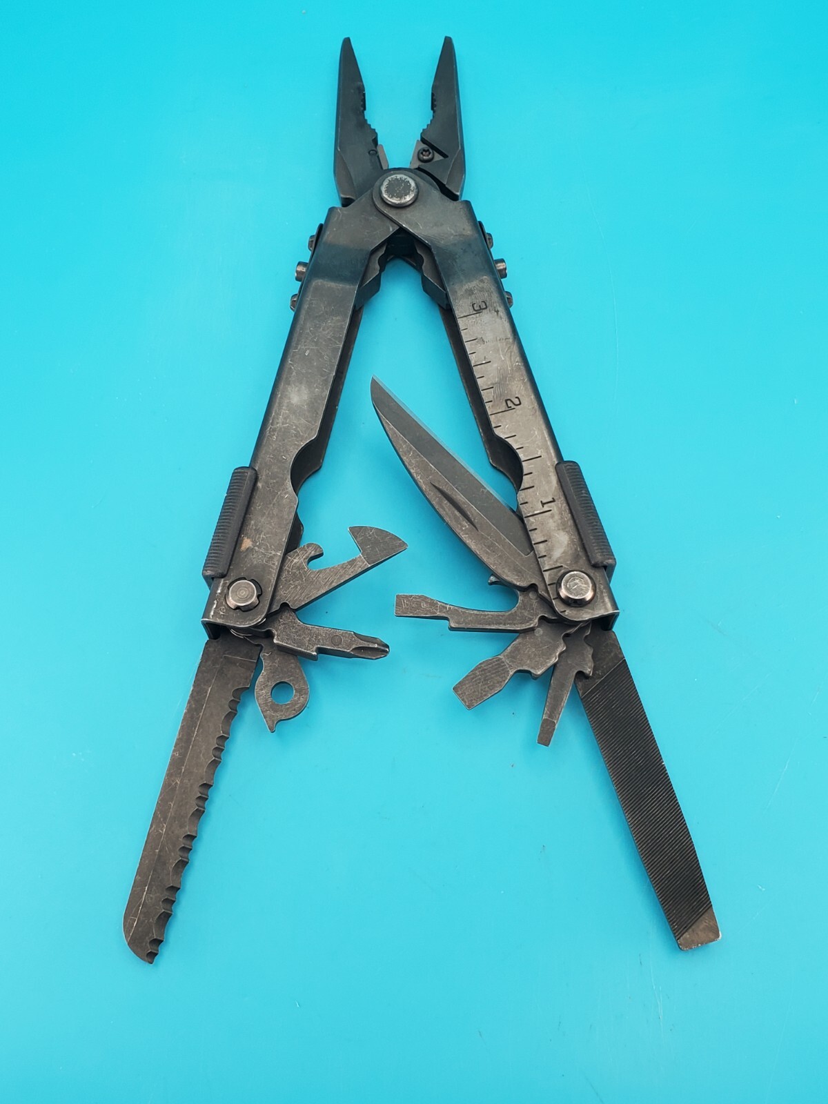 Gerber MP600 Black Oxide Multi-Tool Needle Nose Pliers!