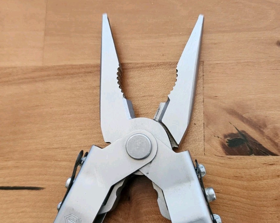 Gerber MP600 Multi-Tool Multi-Plier Needle Nose Silver – Great Condition – U54