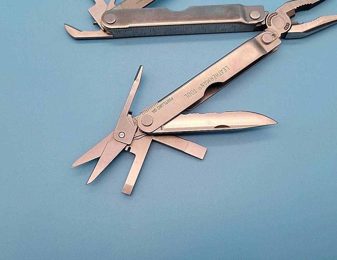 Leatherman PST II Multi-Tool w/ Scissors – Dated 0398 – Pliers, Knife, File,