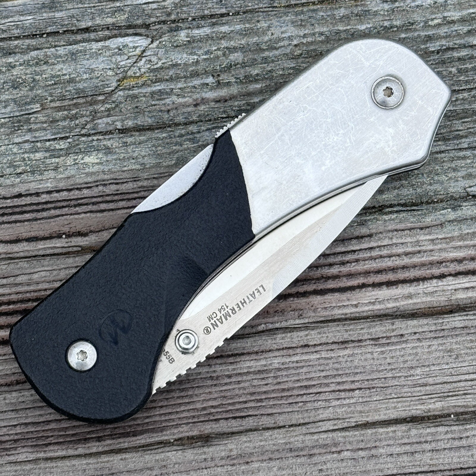 Leatherman E55B multitool (Expanse Series). Premium 154CM Stainless steel