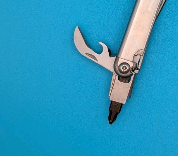 Leatherman Wave Plus + Multi-Tool! FAST SHIPPING! EXCELLENT