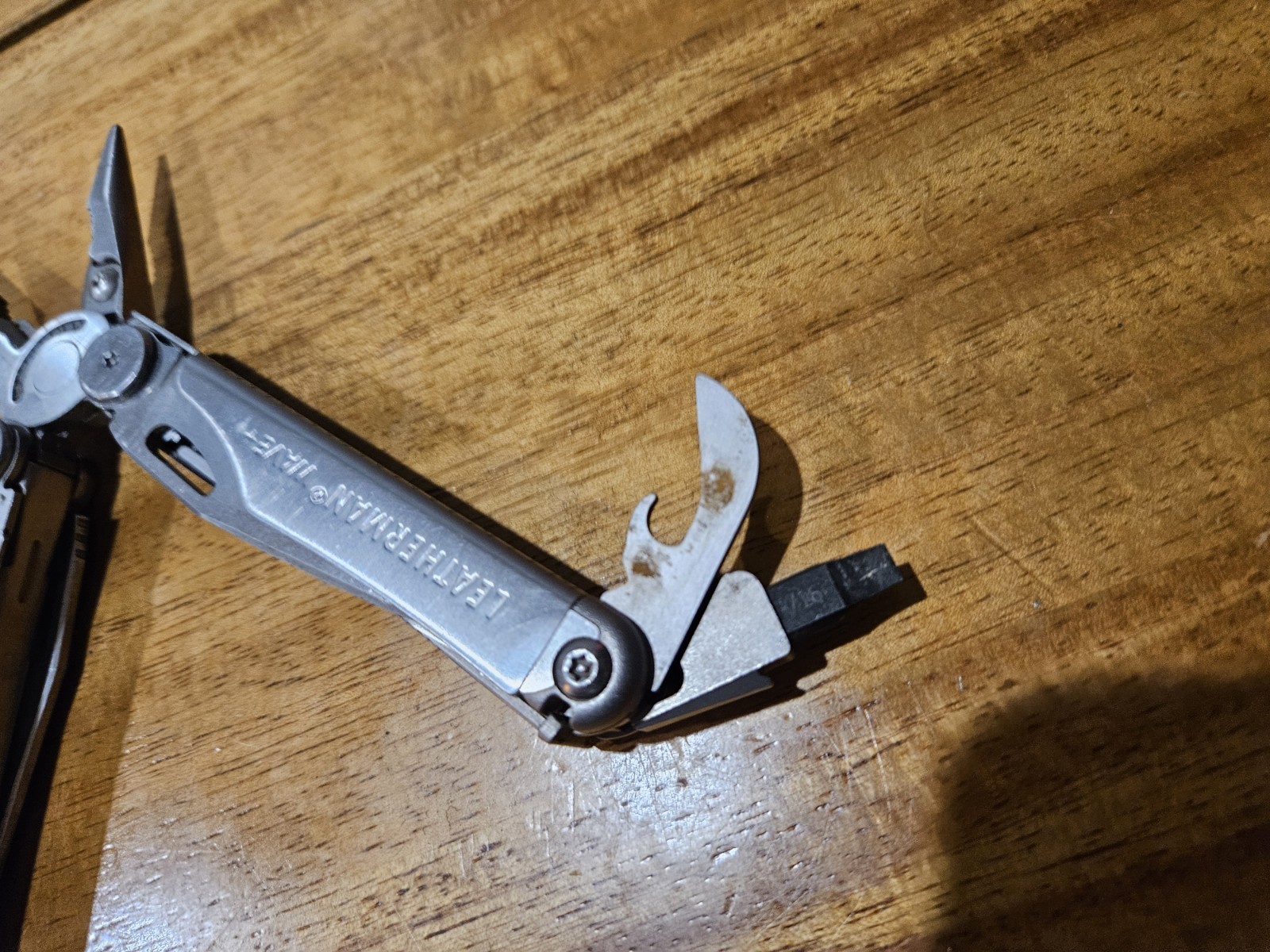 Leatherman Wave Plus + Multi-Tool! FAST SHIPPING! SILVER WITH SHEATH!