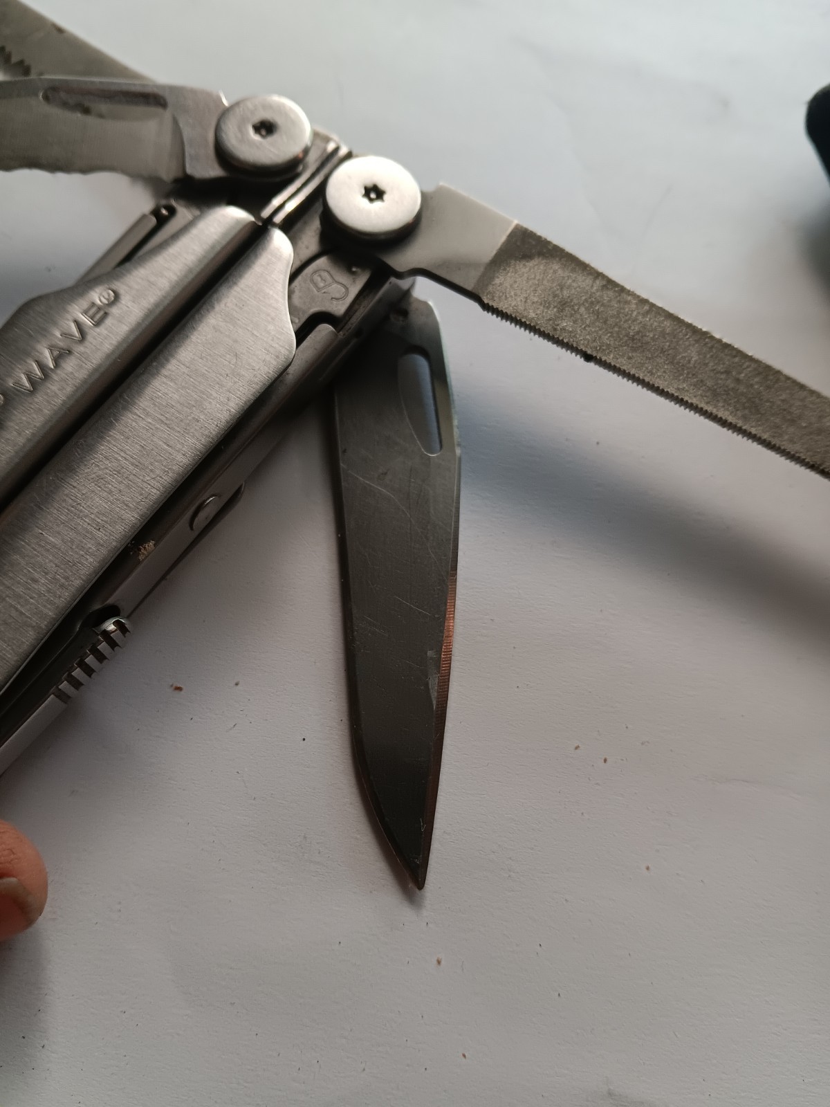 Leatherman Wave Multi-Tool Pre-owned Nice Shape W/ Sheath