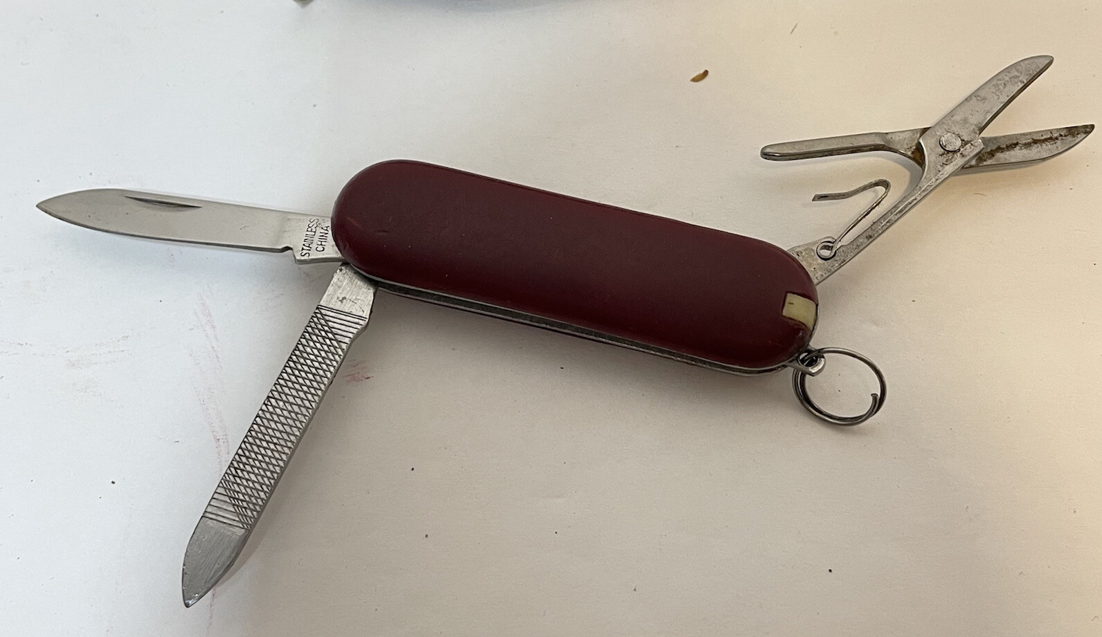 VTG Keychain Pocket Utility Knives Scissors File Knife Lot of 7 White Red 2.25″