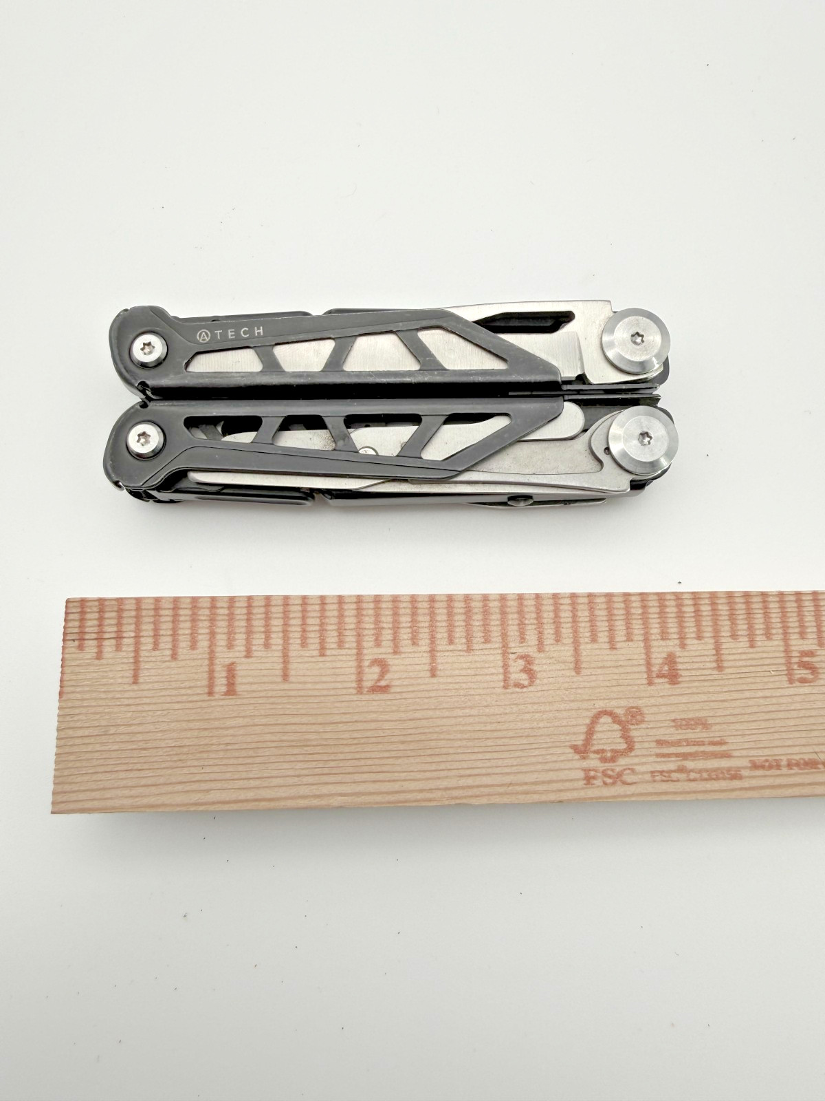 TECH Multi Tool Pliers Knife Saw File Screwdrivers Bottle Opener EDC