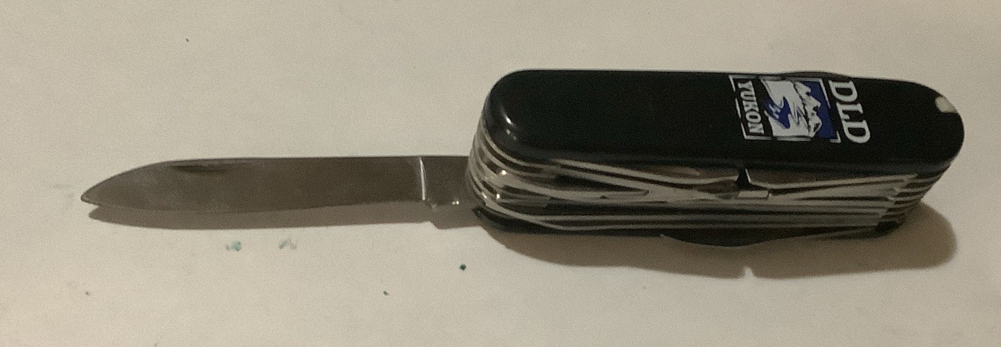 DLD YUKON MULTI Function Pocket Knife