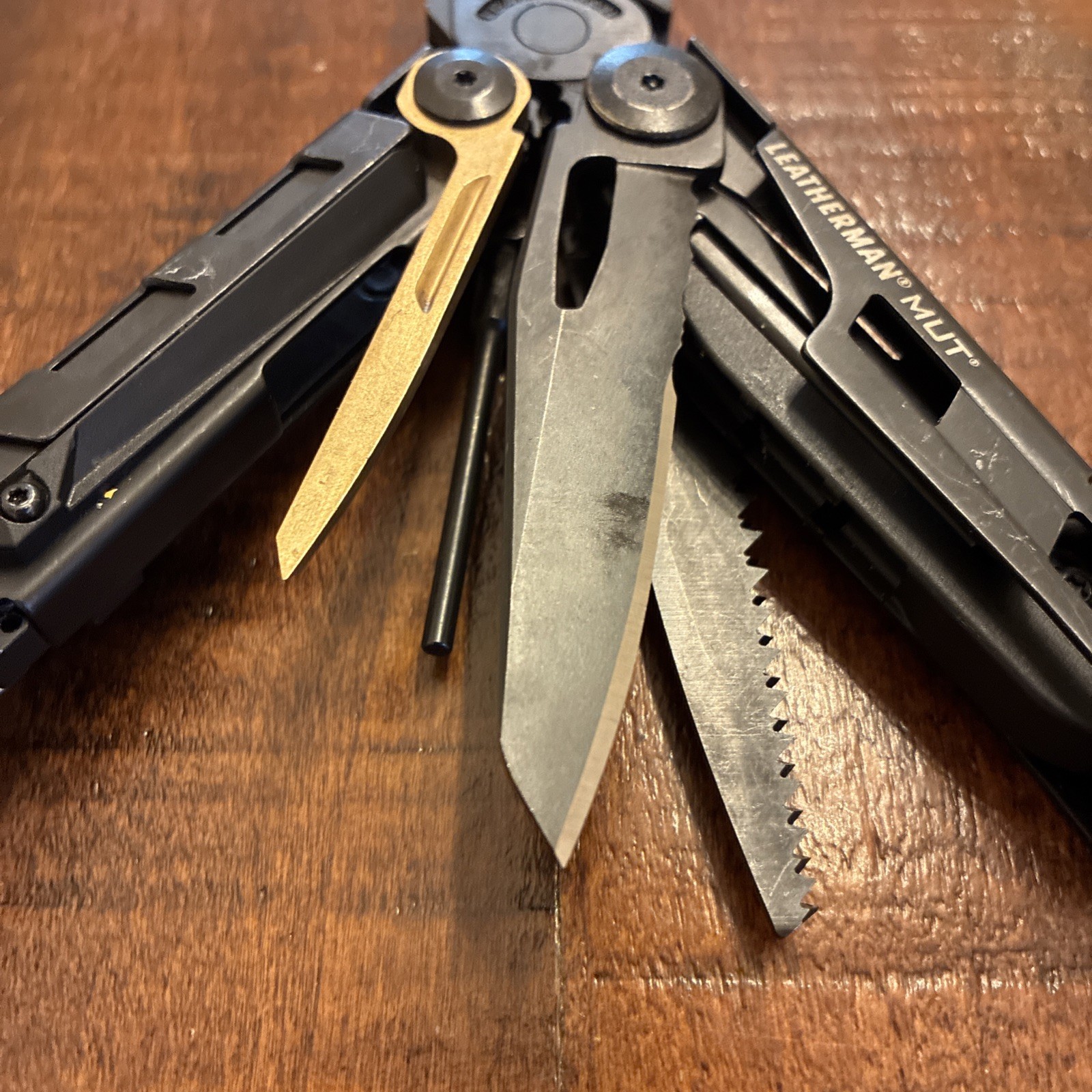 Leatherman MUT Multi Tool – Black Oxide – Excellent