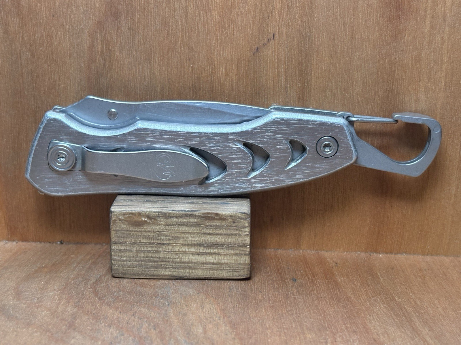 Leatherman C303 420HC Combo Blade Liner Lock Aluminum Handle Carabiner GREAT!