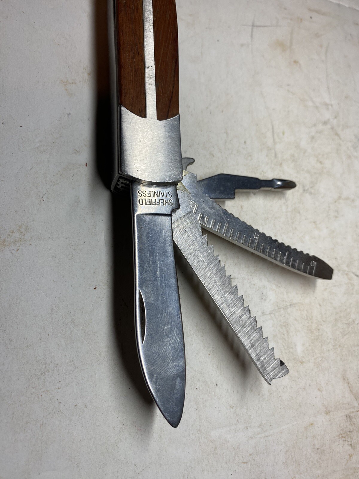 Sheffield Camper Axe-Head Multi Tool Axe Hammer Screwdriver