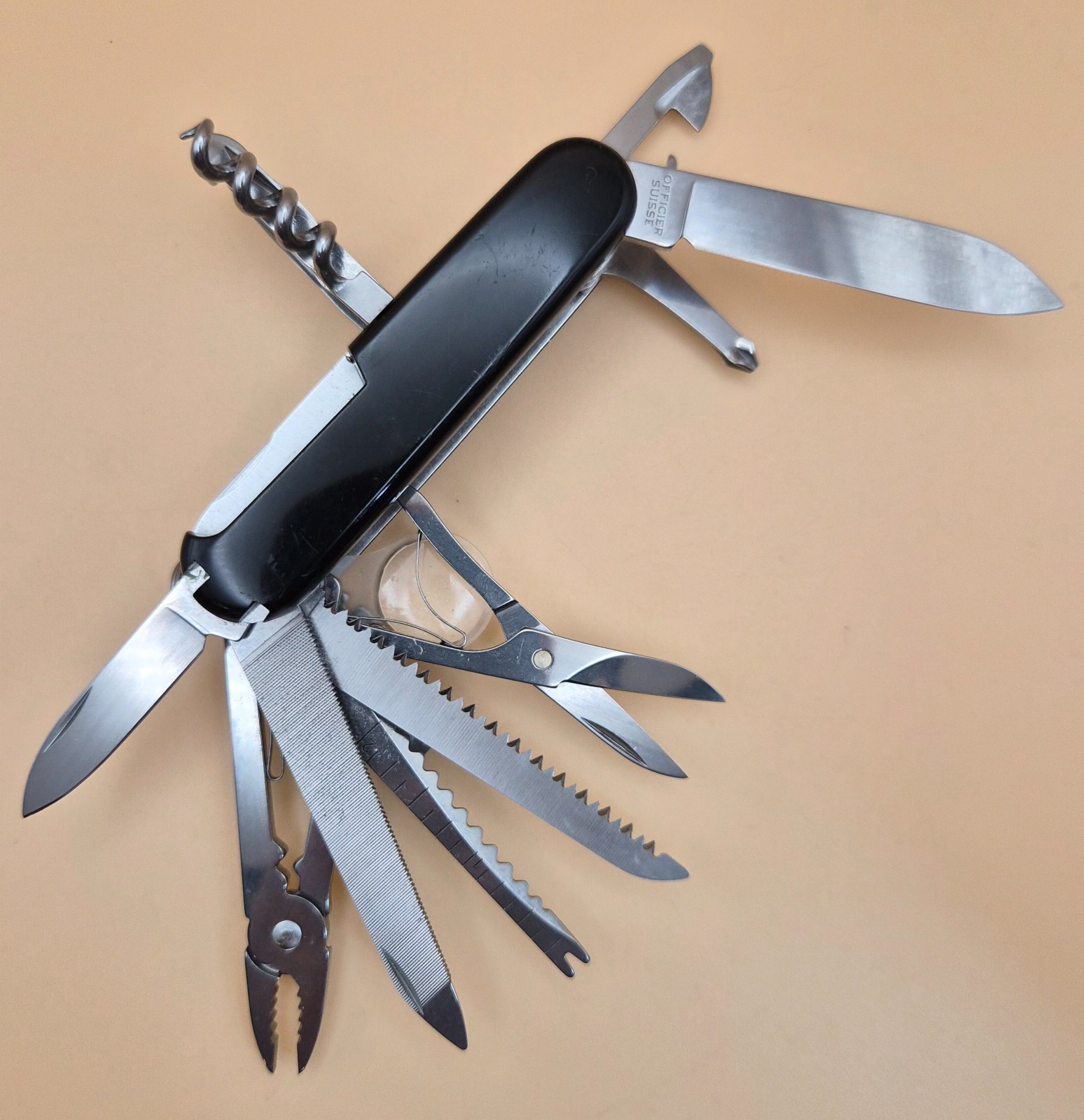Victorinox SWISSCHAMP Swiss Army Knife – Good Condition (001)