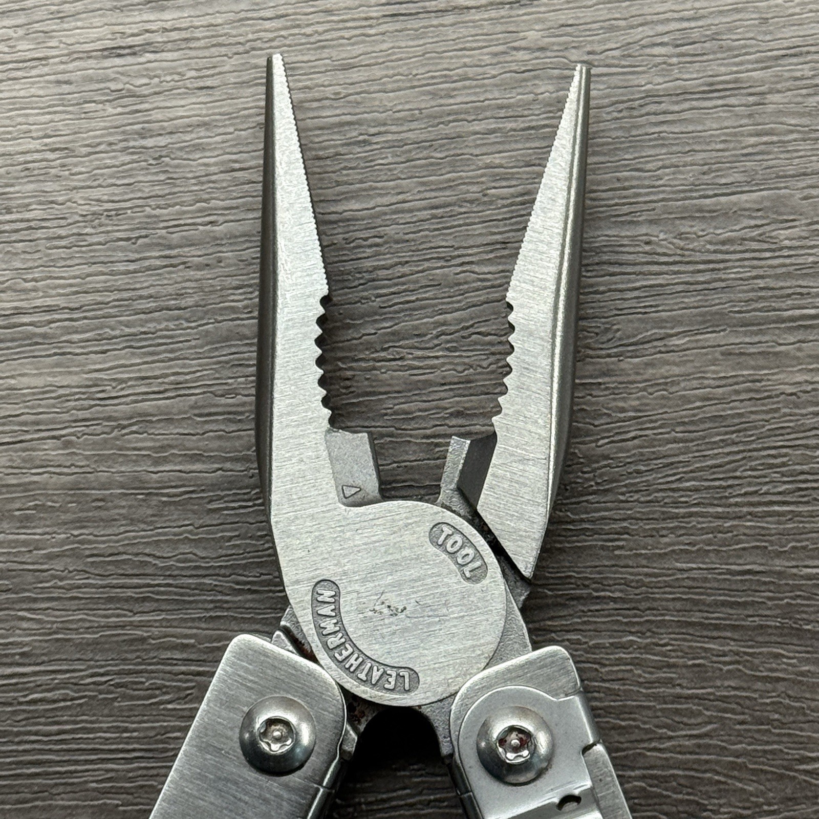 Leatherman Sideclip multitool. Mint. Late Run: shiny factory polished