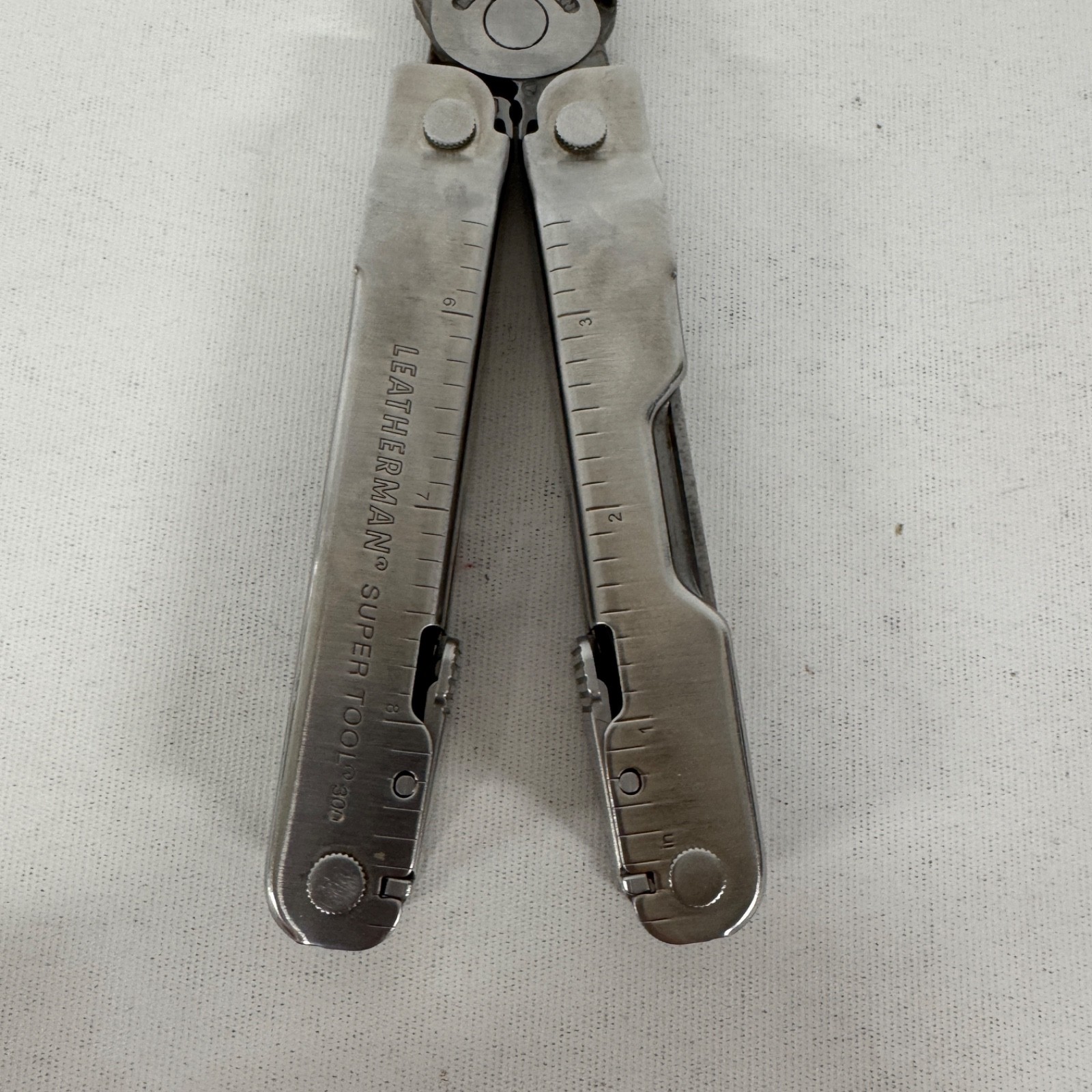 Leatherman Supertool Super Tool 300 Pliers Stainless Steel Multi Tool w/ Sheath