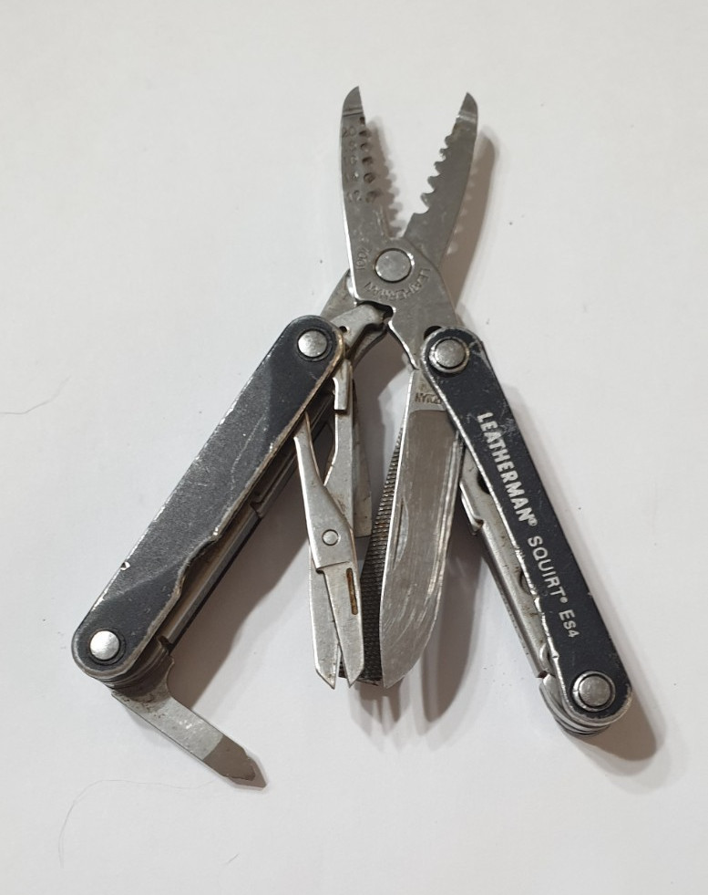🔥 Leatherman Squirt ES4 Black Rare Retired Keychain Multitool