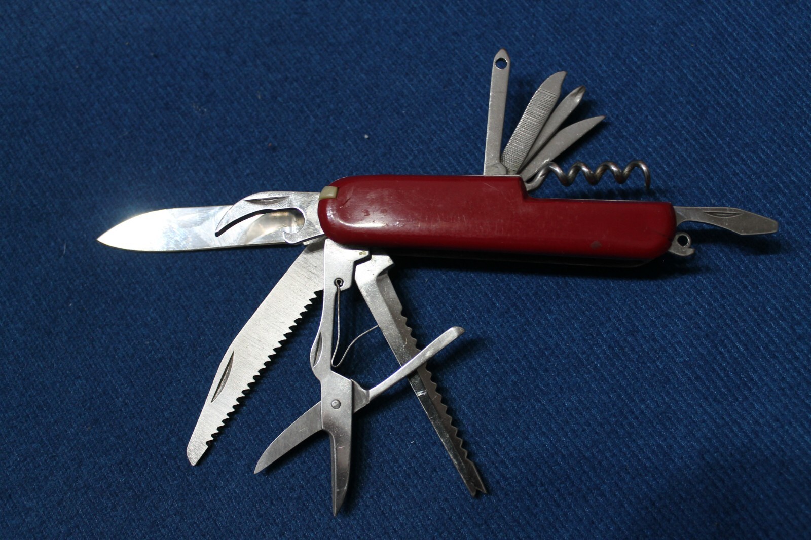 SWISS STYLE ARMY KNIFE – 12 PIECE MULTIFUNCTIONAL TOOL