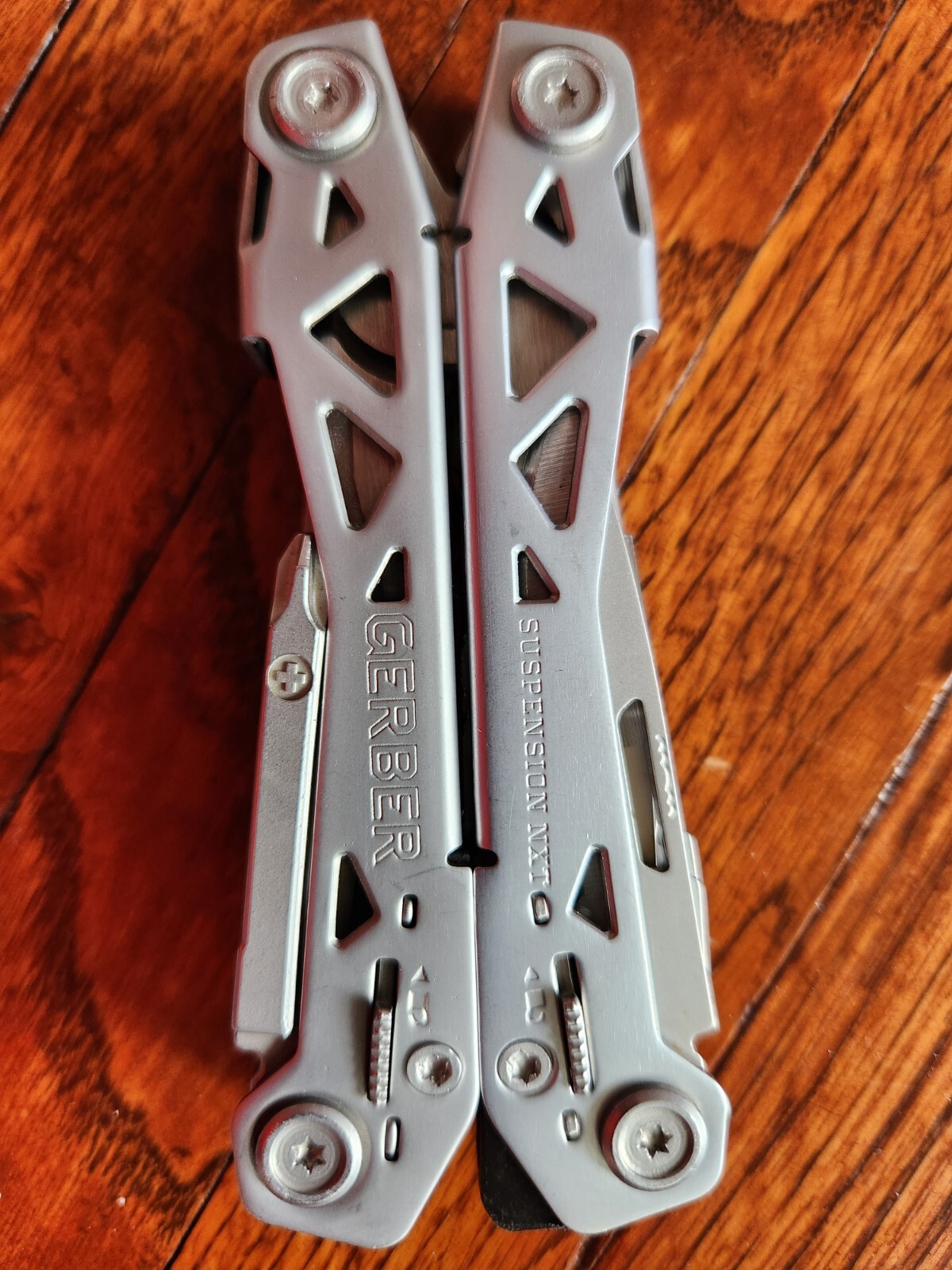 Gerber Suspension NXT Multi-Tool Plier 30-001364 Very Good Condition