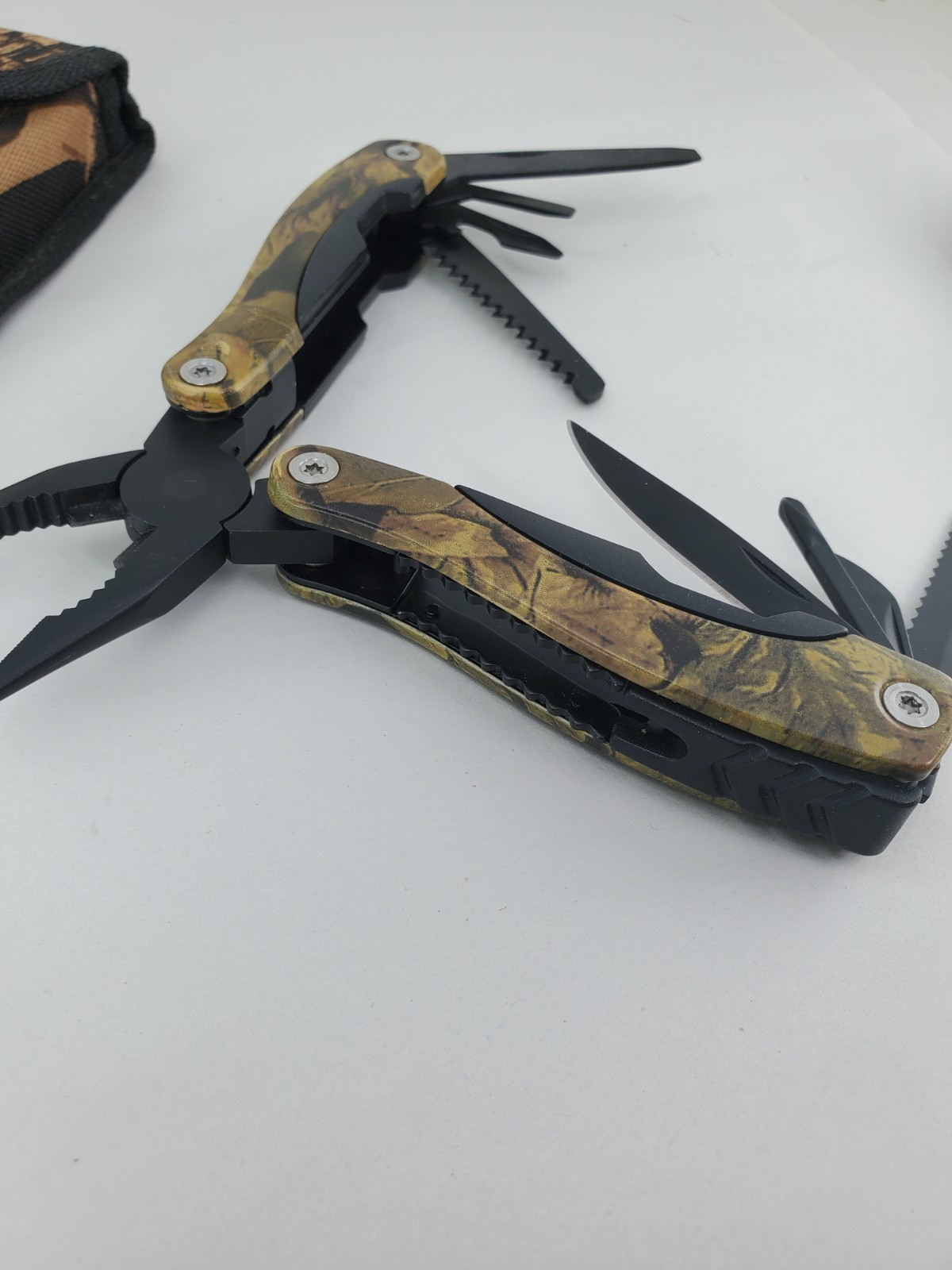 Multitool With Case Heavy Duty High Quality Camo New 9 Tools