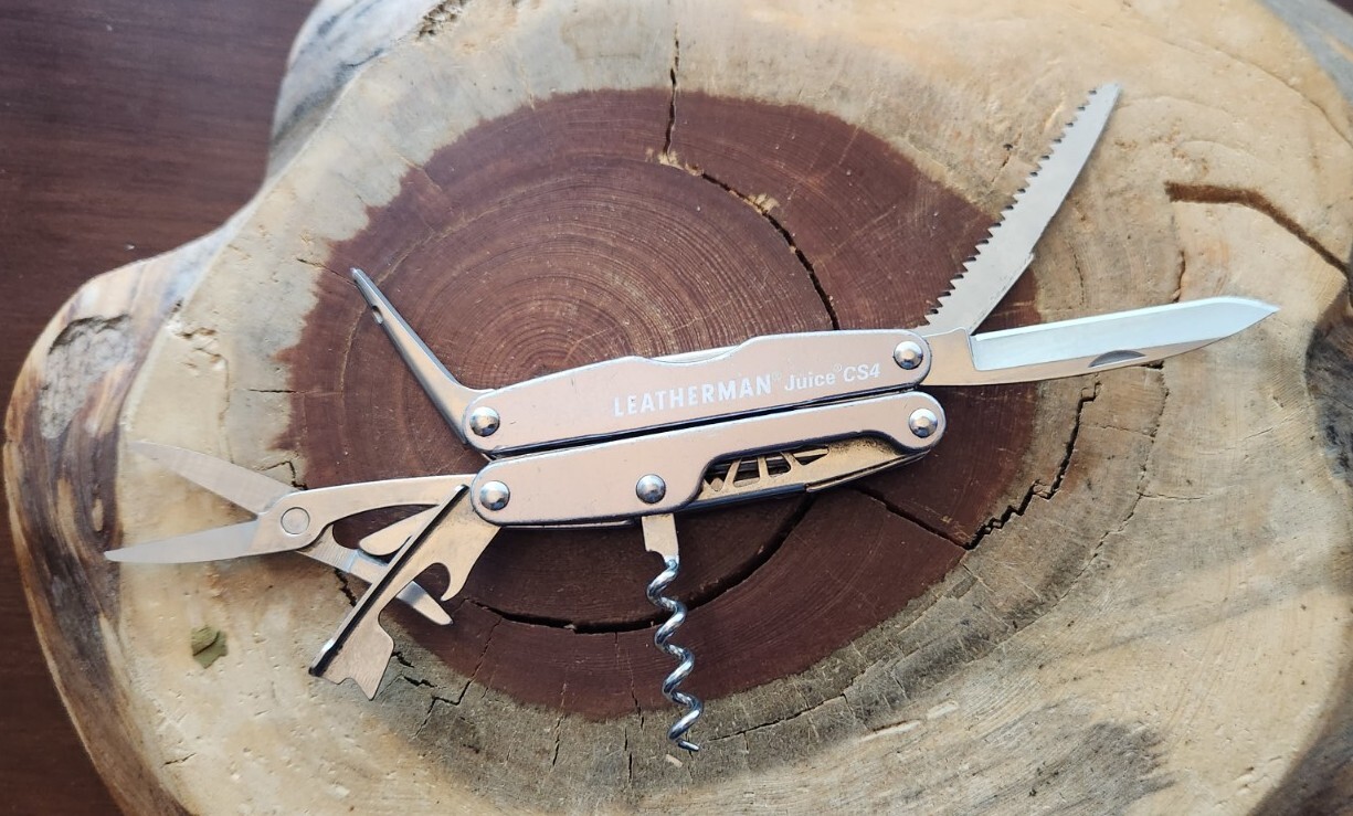 Leatherman Juice CS4 Storm Grey – Pliers Blade Corkscrew – Great Condition – T14