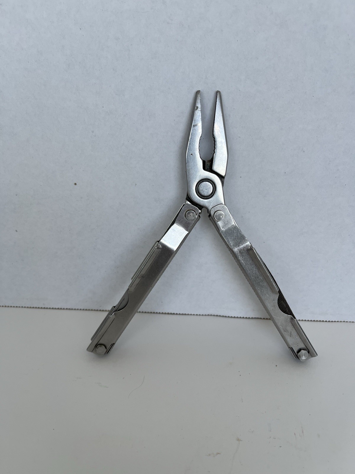 Vintage Gerber Multi-tool With Leather Sheath