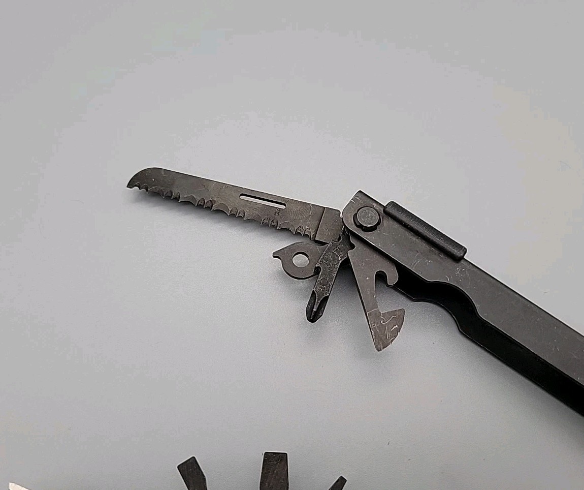 Gerber Multiplier MP600 Multi-Tool – Black – Needle Nose Carbide Cutter Pliers