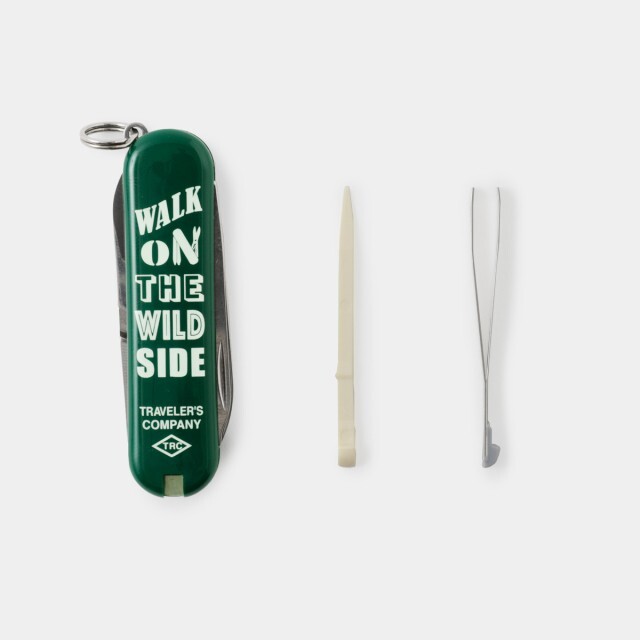VICTORINOX × TRAVELER’S COMPANY Classic SD Message Green