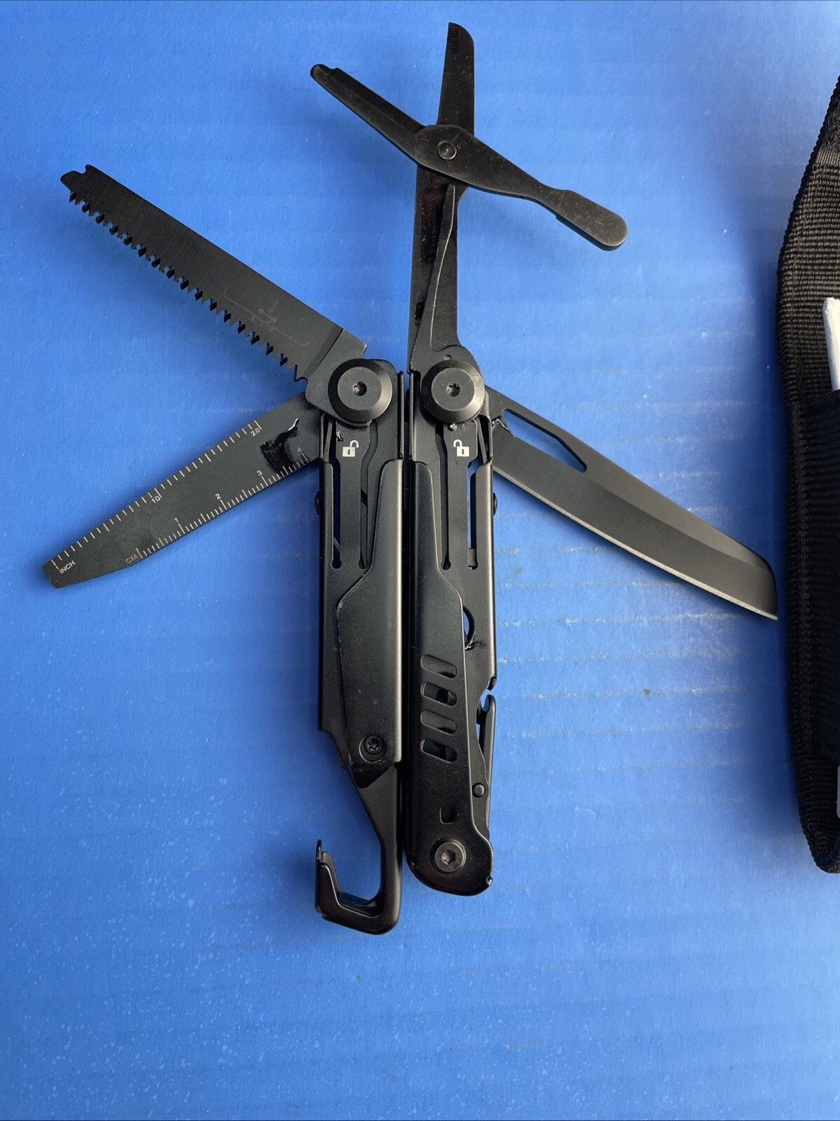 FLISSA 15-in-1 MultiTool Pliers Portable Survival Compact Folding Pocket Knife