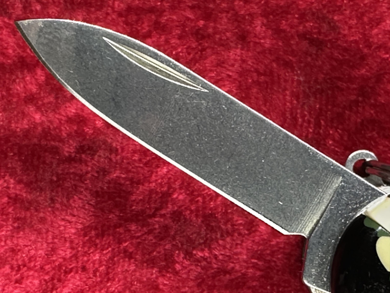 Victorinox SwissChamp Green Camo Swiss Army Knife 91mm 21 Tool 8 Layer (675)