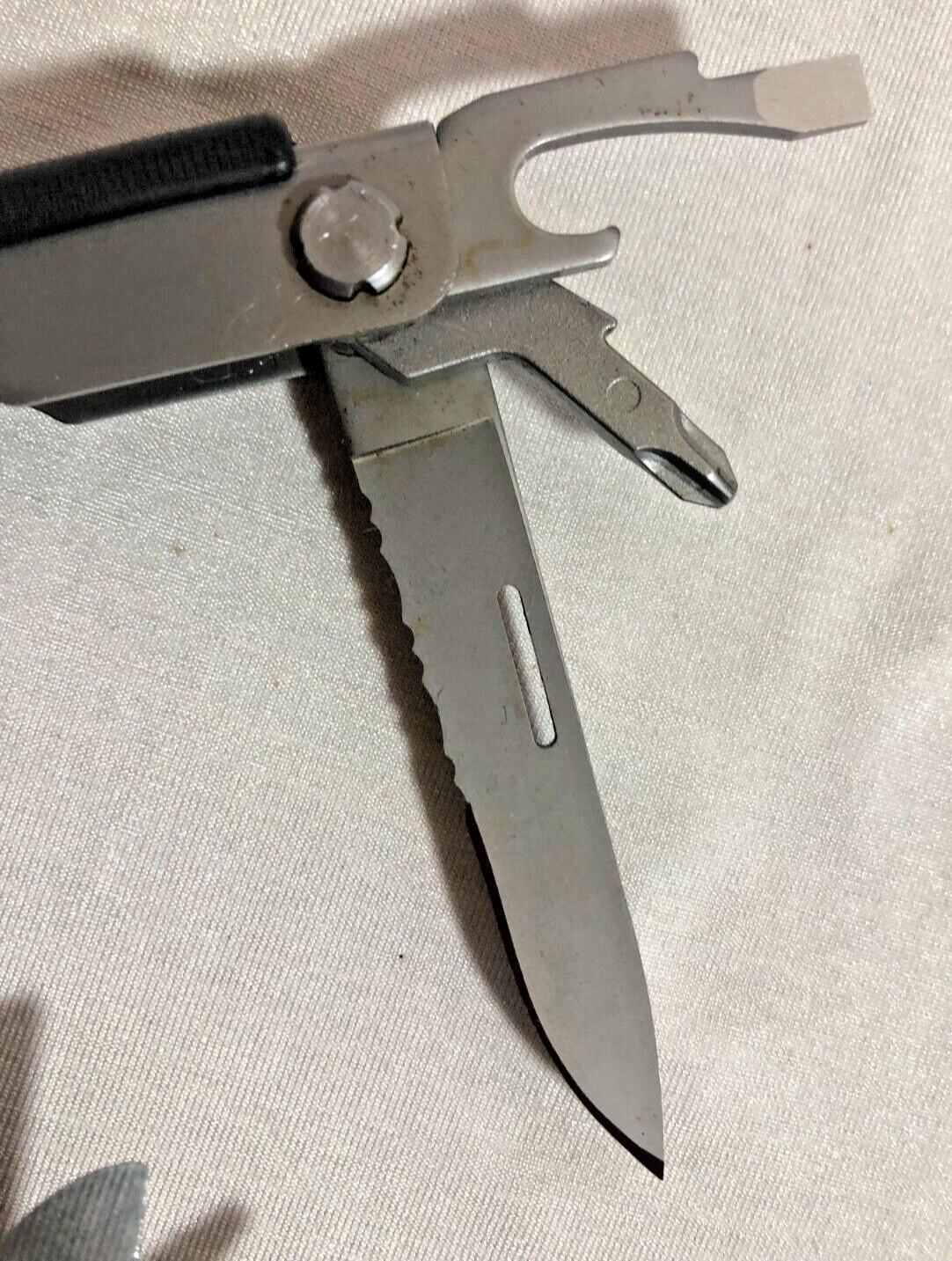 Gerber USA MP400 Multi Tool Plier Compact Sport Silver Knife