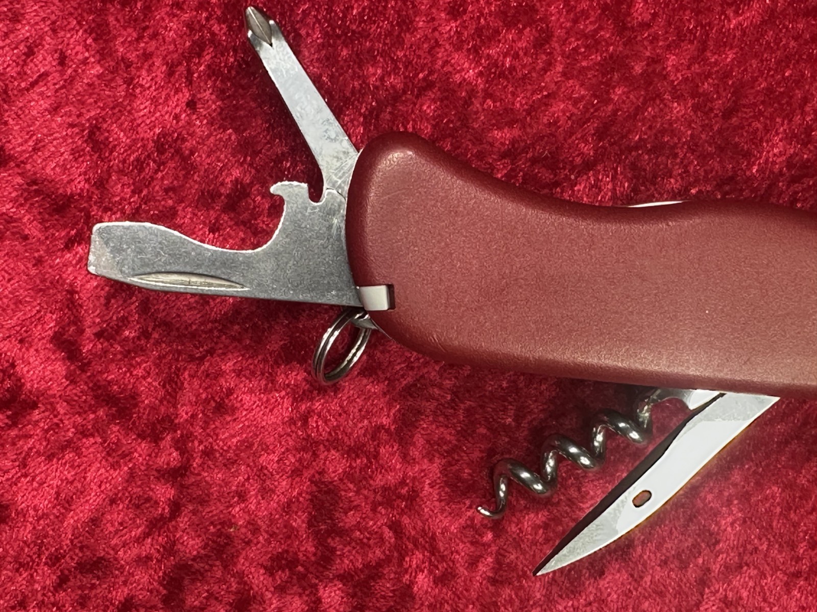 Victorinox Tradesman Red Large Swiss Army Knife 111mm 12 Tool w/Sheath (622)