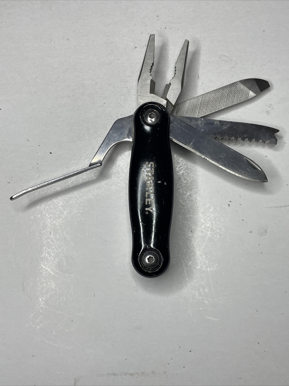 Stanley Multi Tool 7 in 1 Combination Pliers /Black
