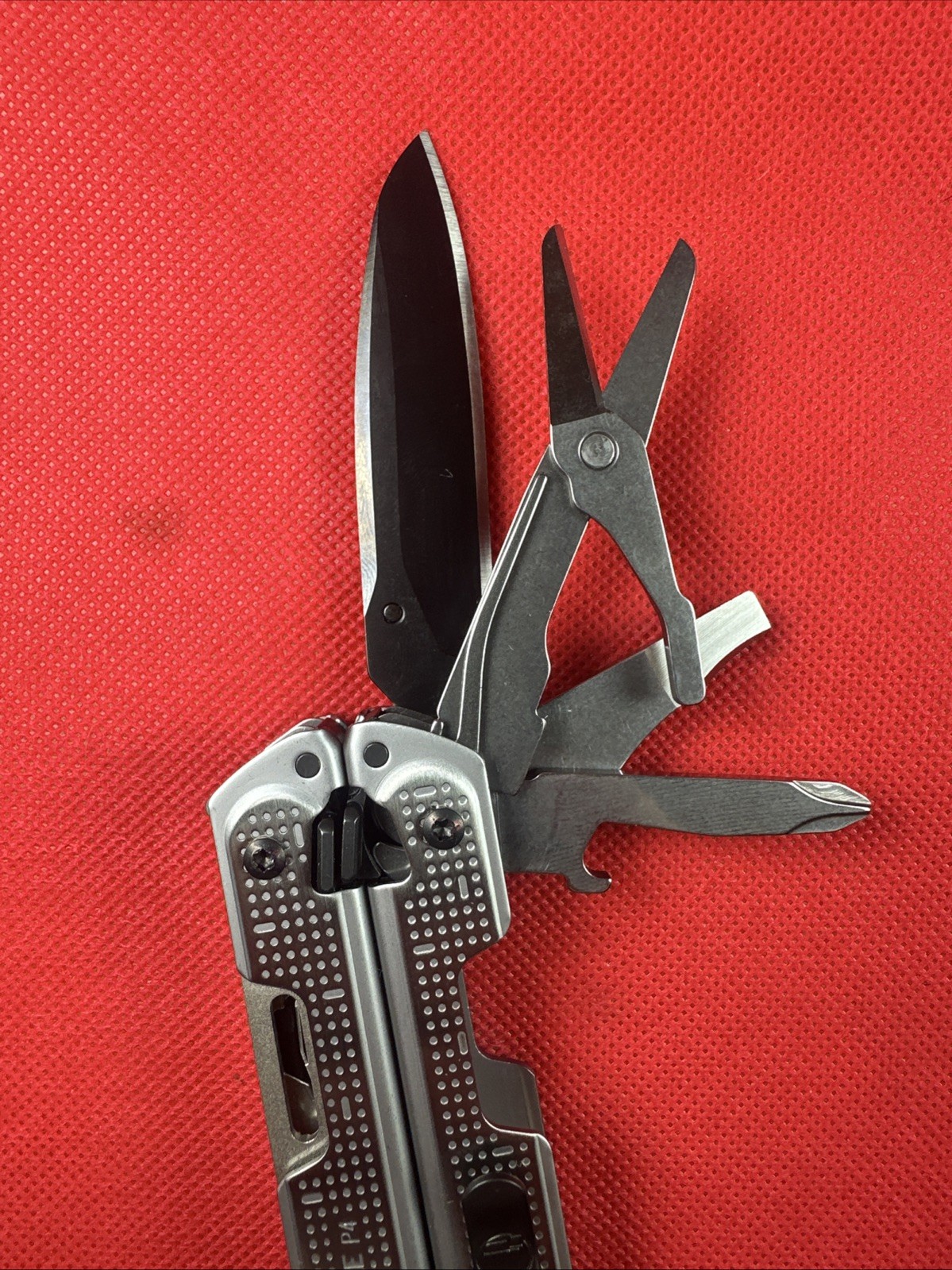New Custom Black & Stainless Leatherman Free P4 w/ ARC Blade file Awl Mini bit!