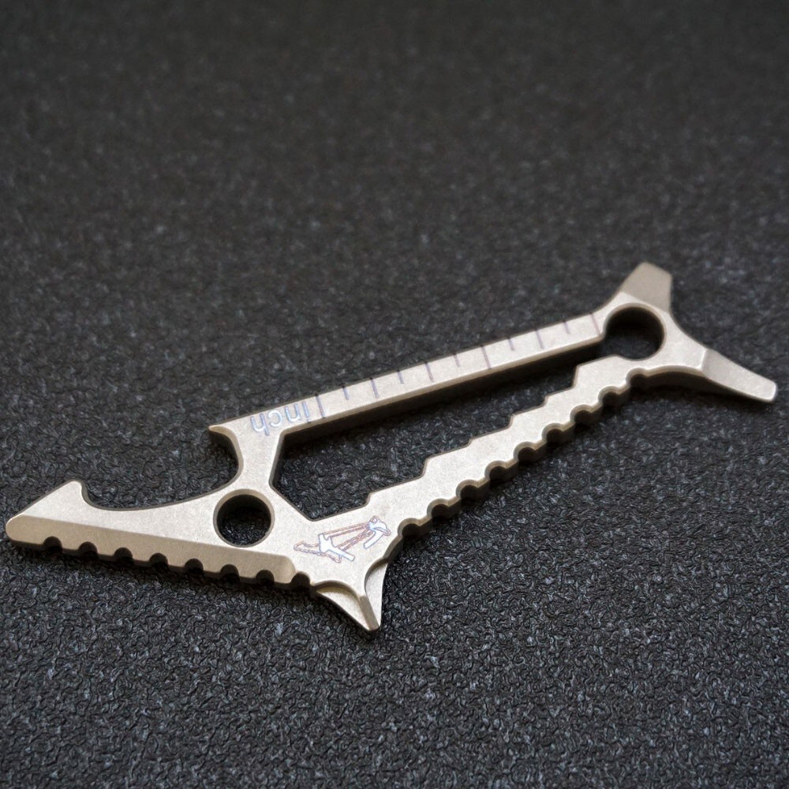 Titanium Alloy Mini Keychain Pry Bar Crowbar Outdoor EDC Multi Tools Lightweight