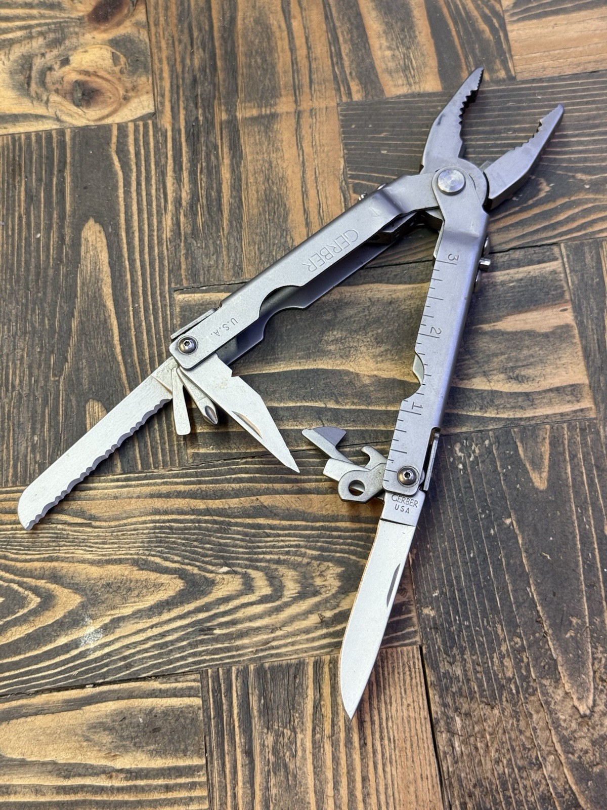 Gerber USA MP400 Blunt Nose Multitool Pliers Knife File Vintage Used