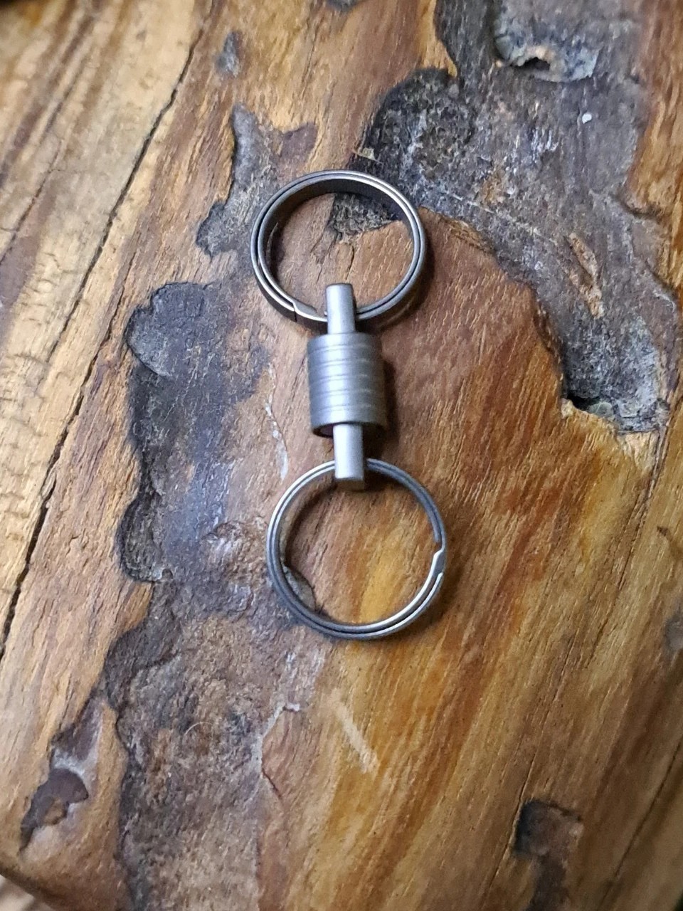 Pro Mini Series Titanium Swivel With 16mm Titanium Sidepush Keyrings