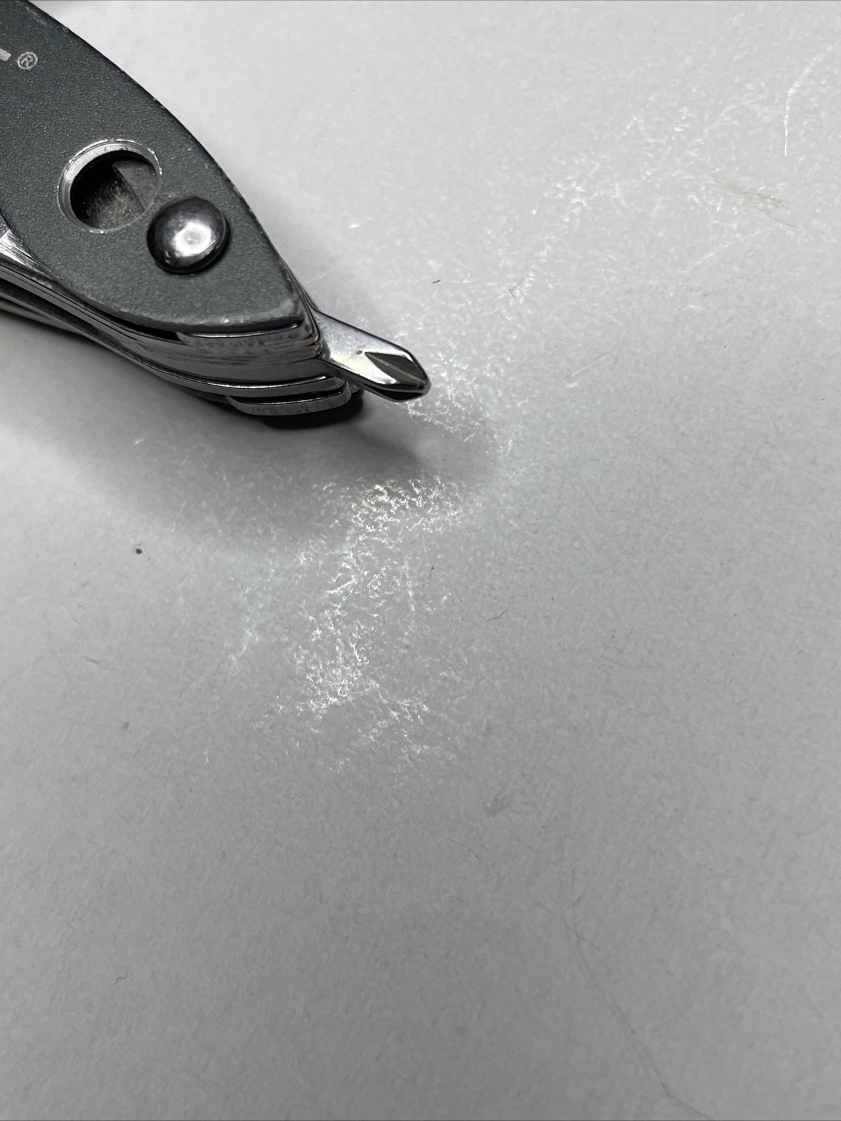 True Utility Model Seven High Quality Multitool knife pliers
