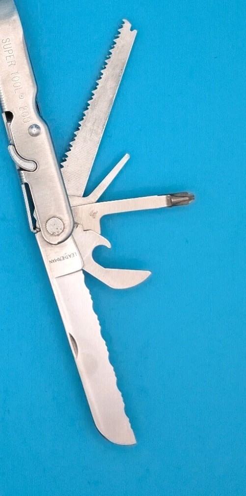 Vintage LEATHERMAN Super TOOL 200 Multi Tool! 08/02 Date Stamp!