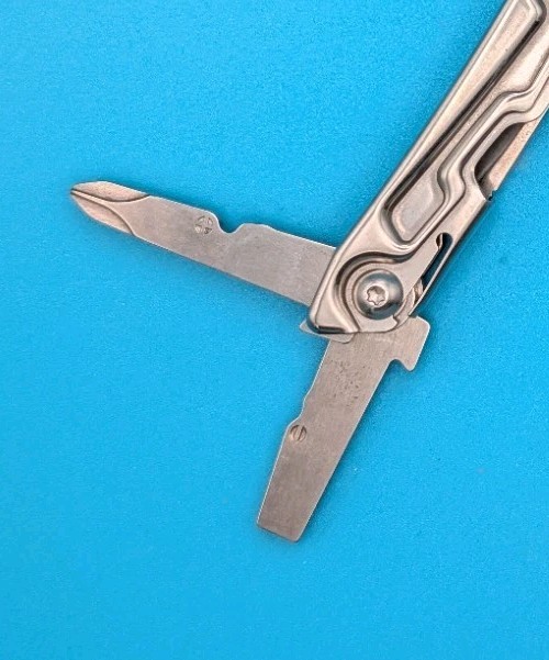 Leatherman Bolster 13 Tool Stainless Steel Multi-Tool!