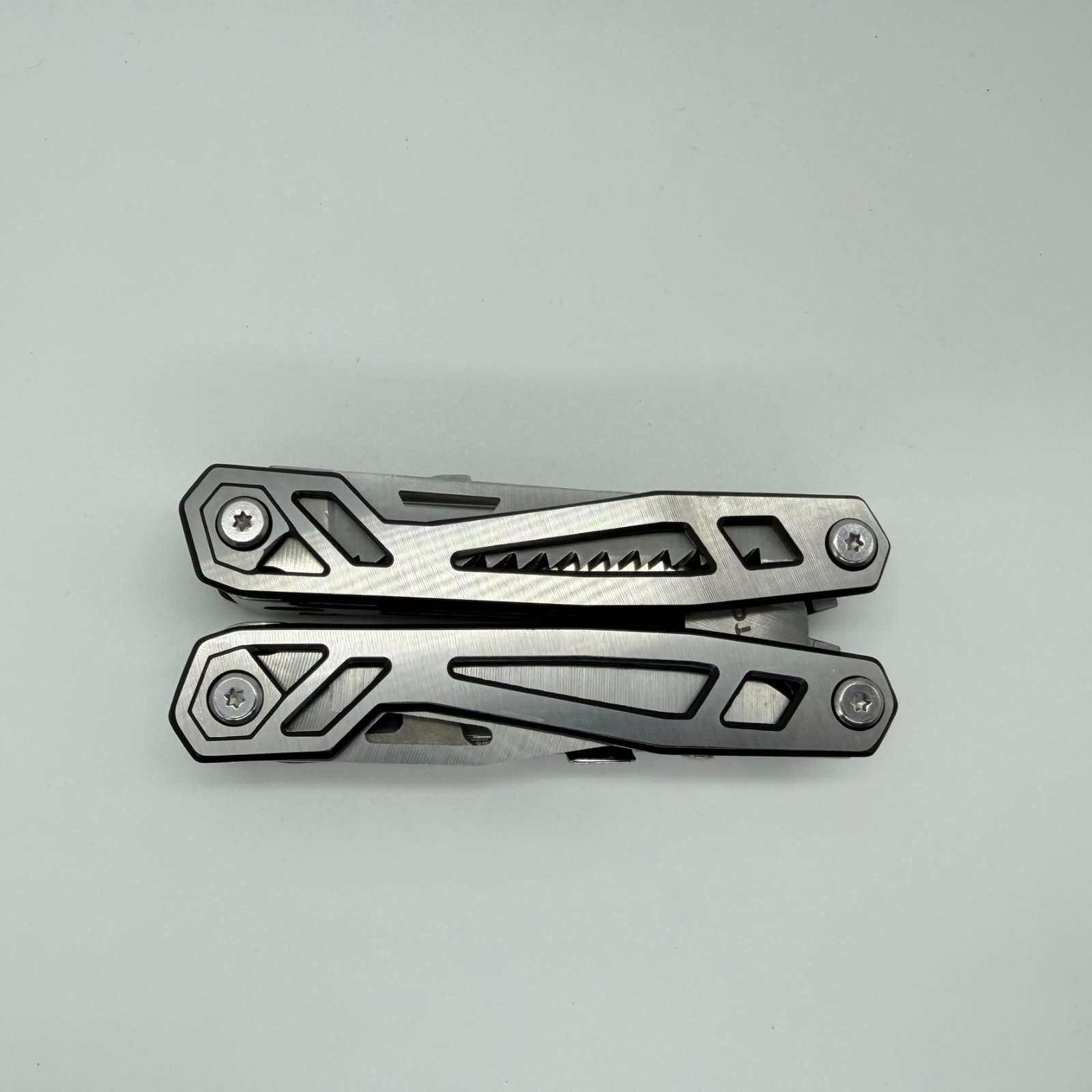 Wetols 21-in-1 Multi-Tool Heavy Duty Stainless Steel Pliers EDC – Tool Only