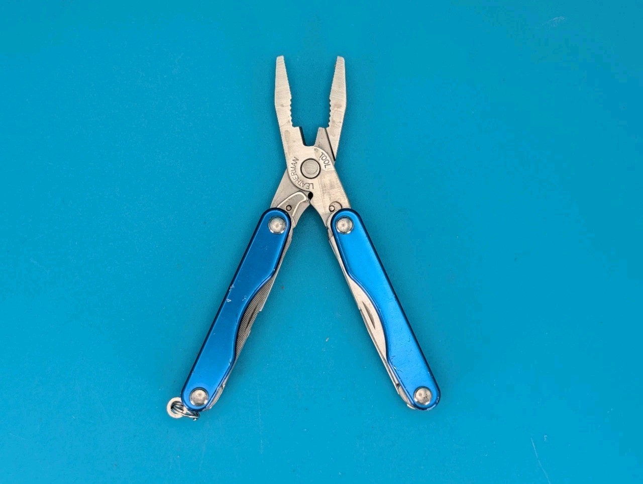 Leatherman Squirt P4 Multi-Tool, Key Ring, Retired, BLUE!