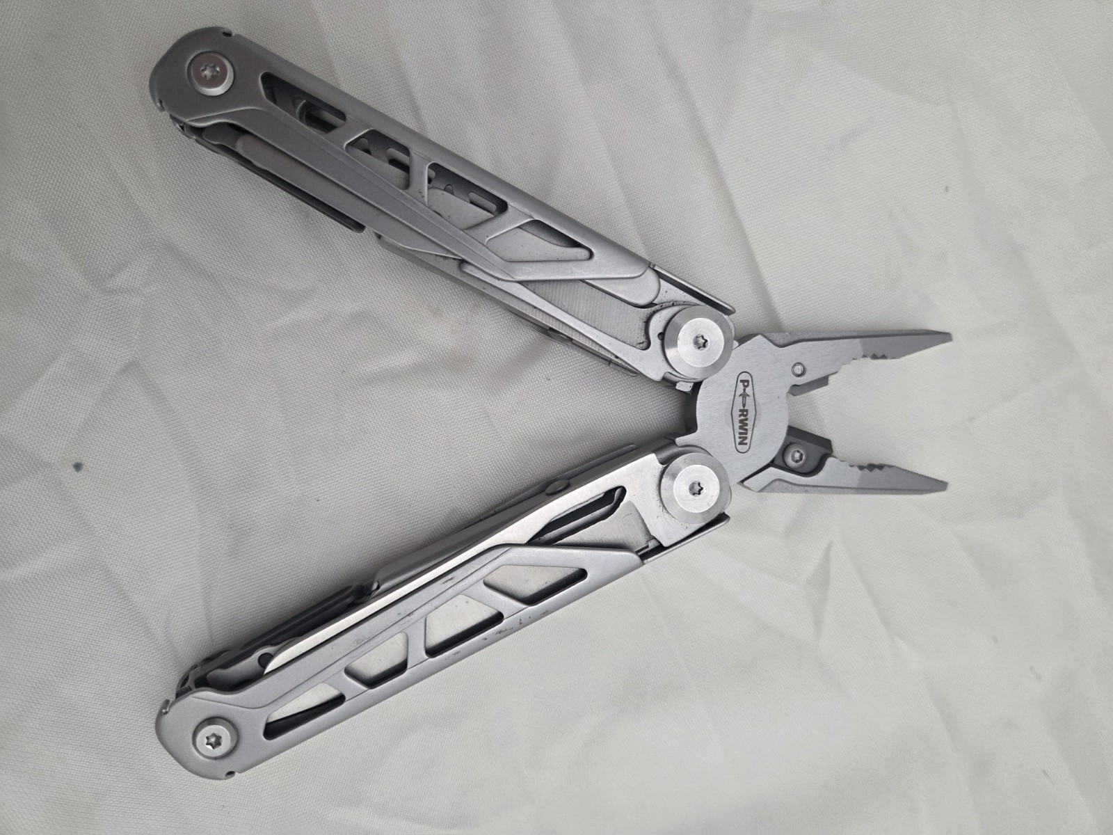 Perwin Multitool