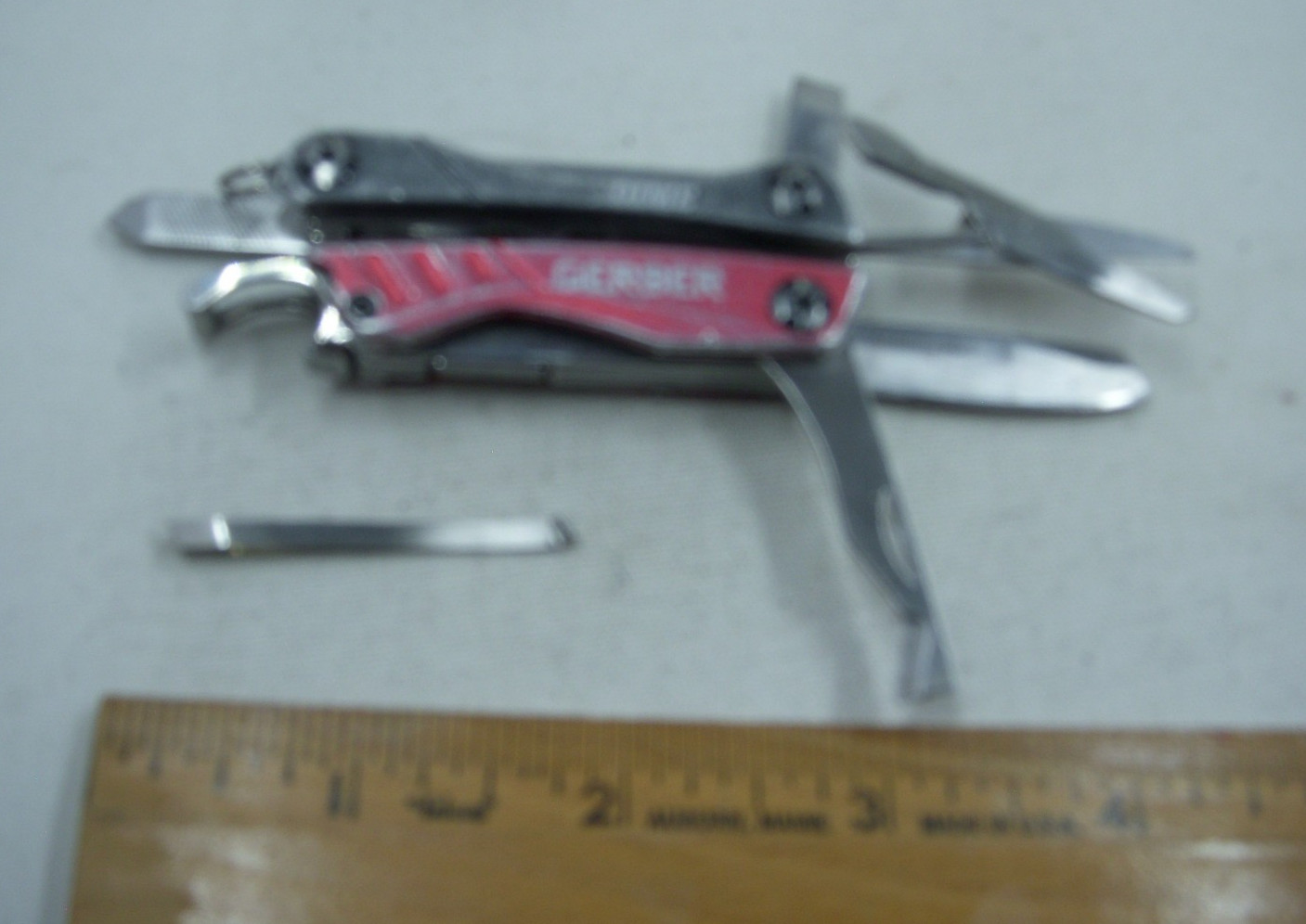 Gerber Dime 4660515D1 Red 11 Function Multi Tool