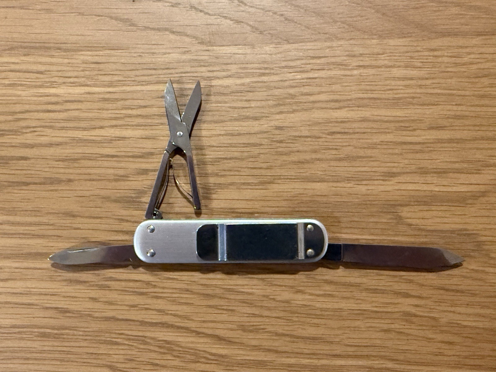 Victorinox Money Clip Silver Alox Swiss Army Knife Multi Tool!