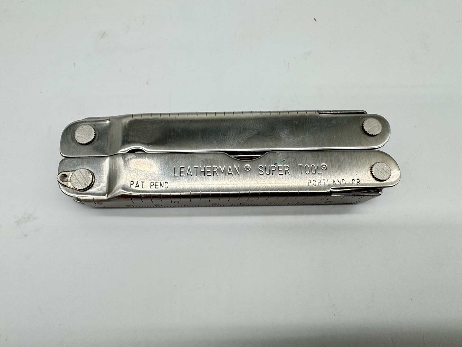 Original Leatherman Super Tool & Case – 01/98 – Near flawless – Appears New