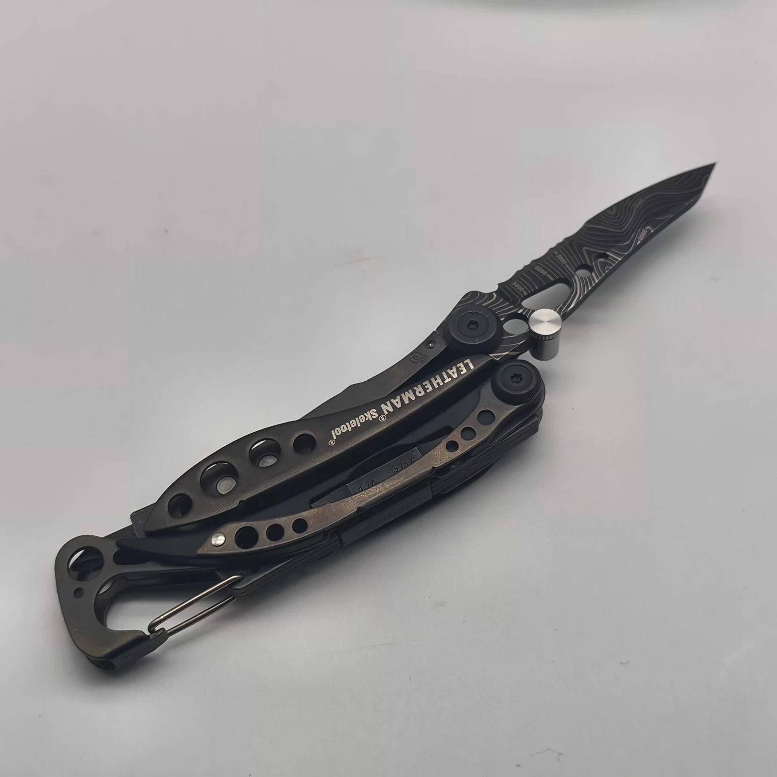 Aluminum Thumb Stud for Leatherman Skeletool 10mm Blade Opening Stud