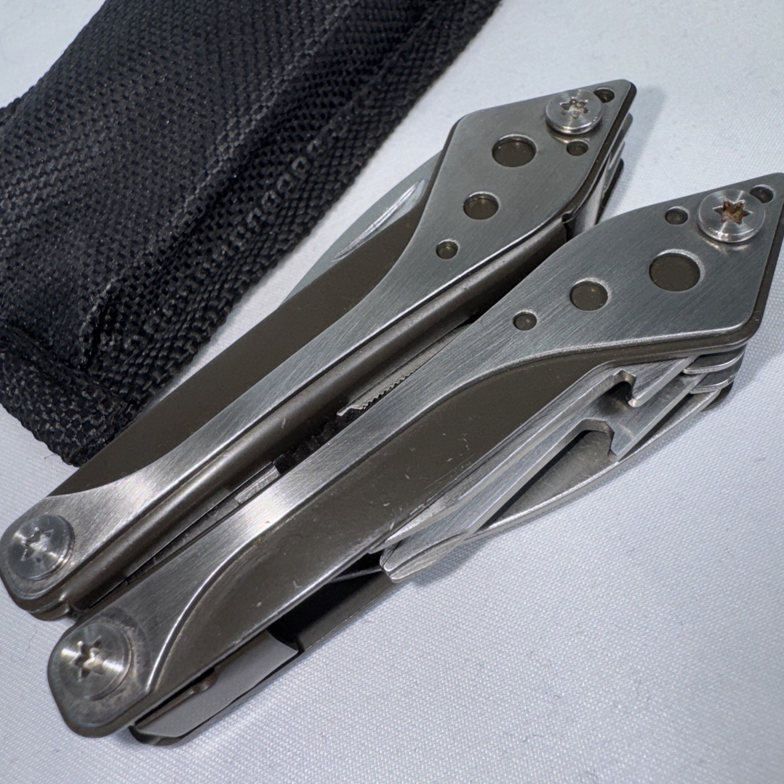 Cabela’s Mini 3in Multi Tool With Case Pocket Knife Utilitarian Hunting