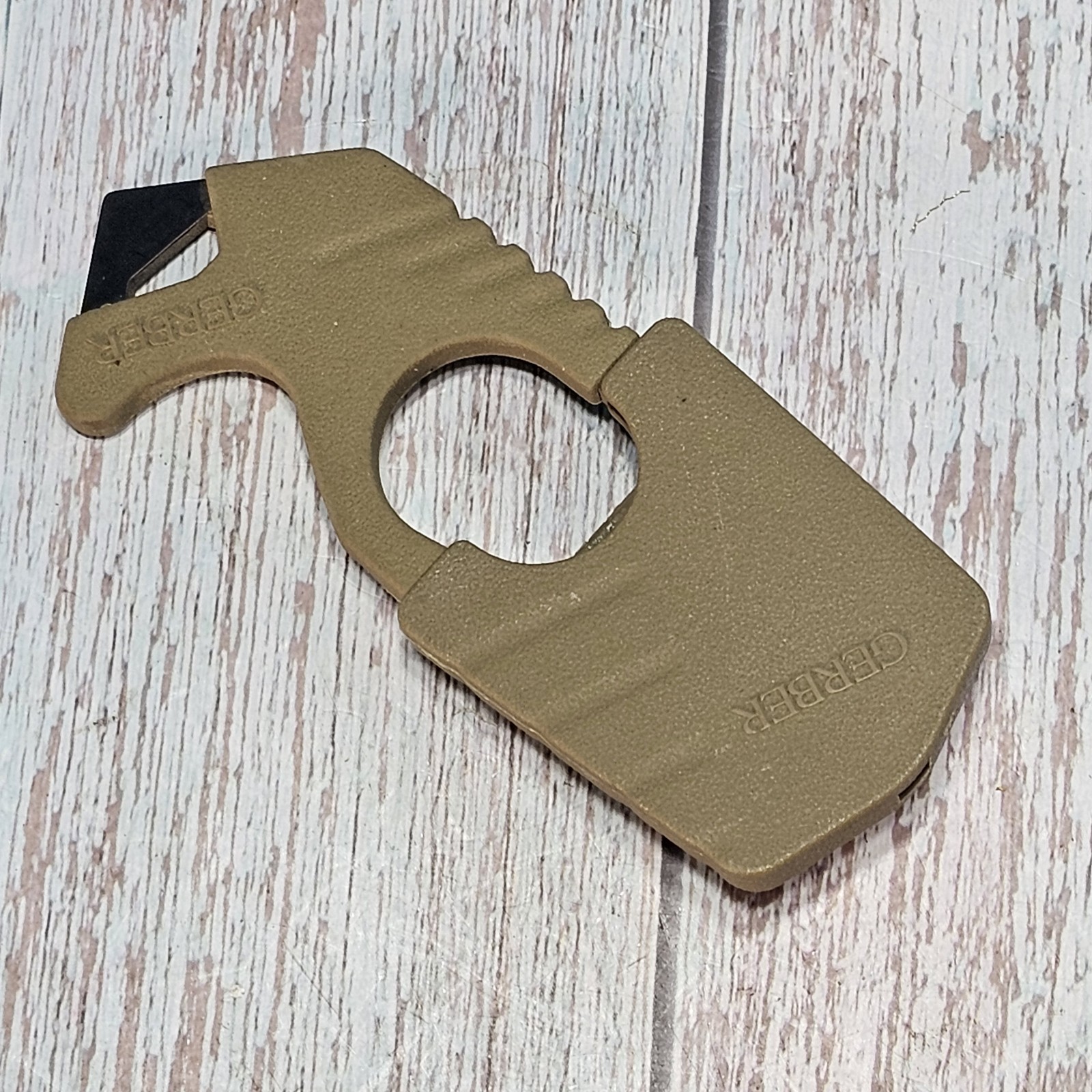 Gerber Gear Strap Cutter/Glass Breaker Tan