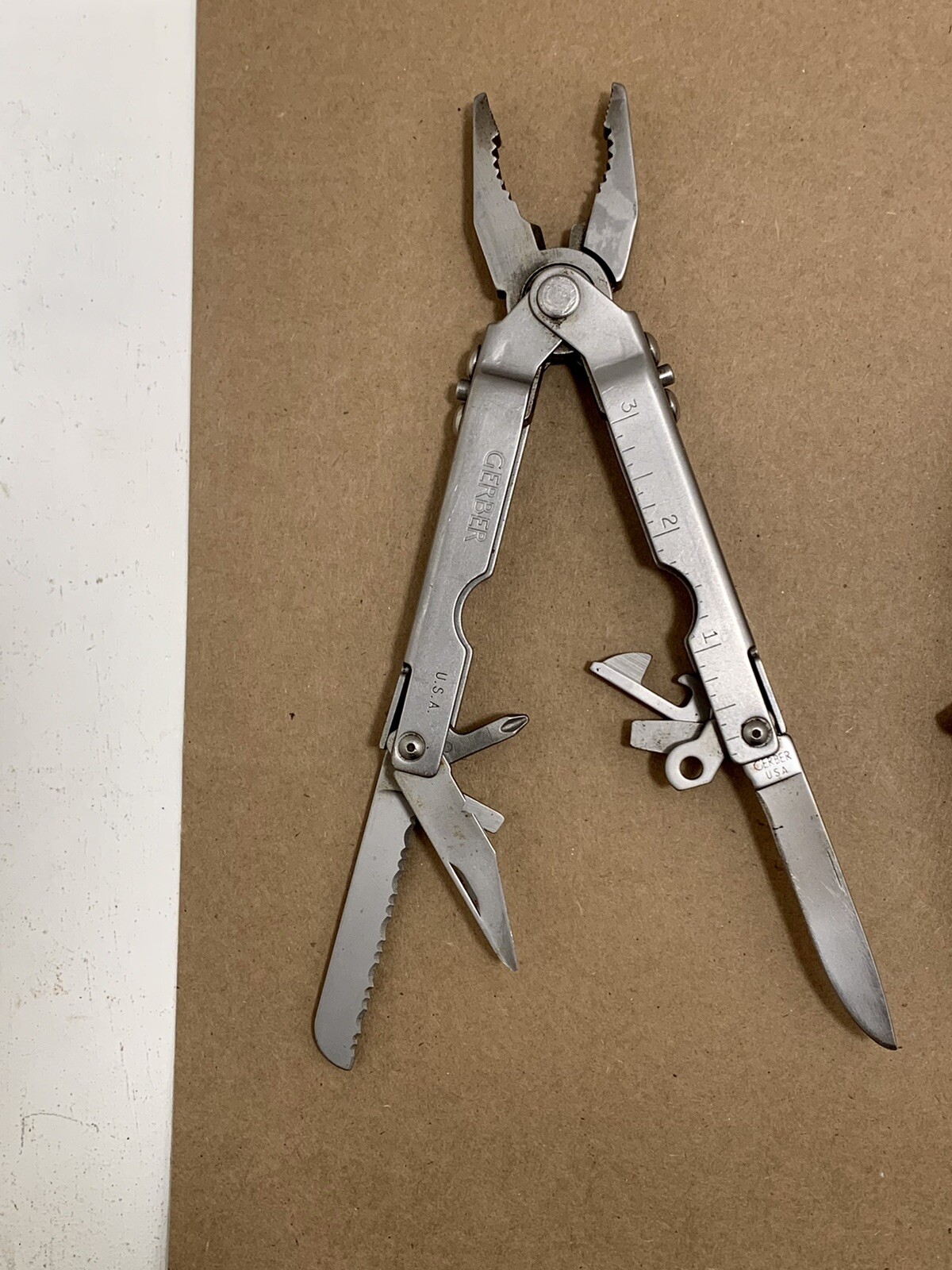4 Gerber Knives: Blunt Nose MP400 Multi-Tool, Crucial, 7” Paraframe, 8” Fixed
