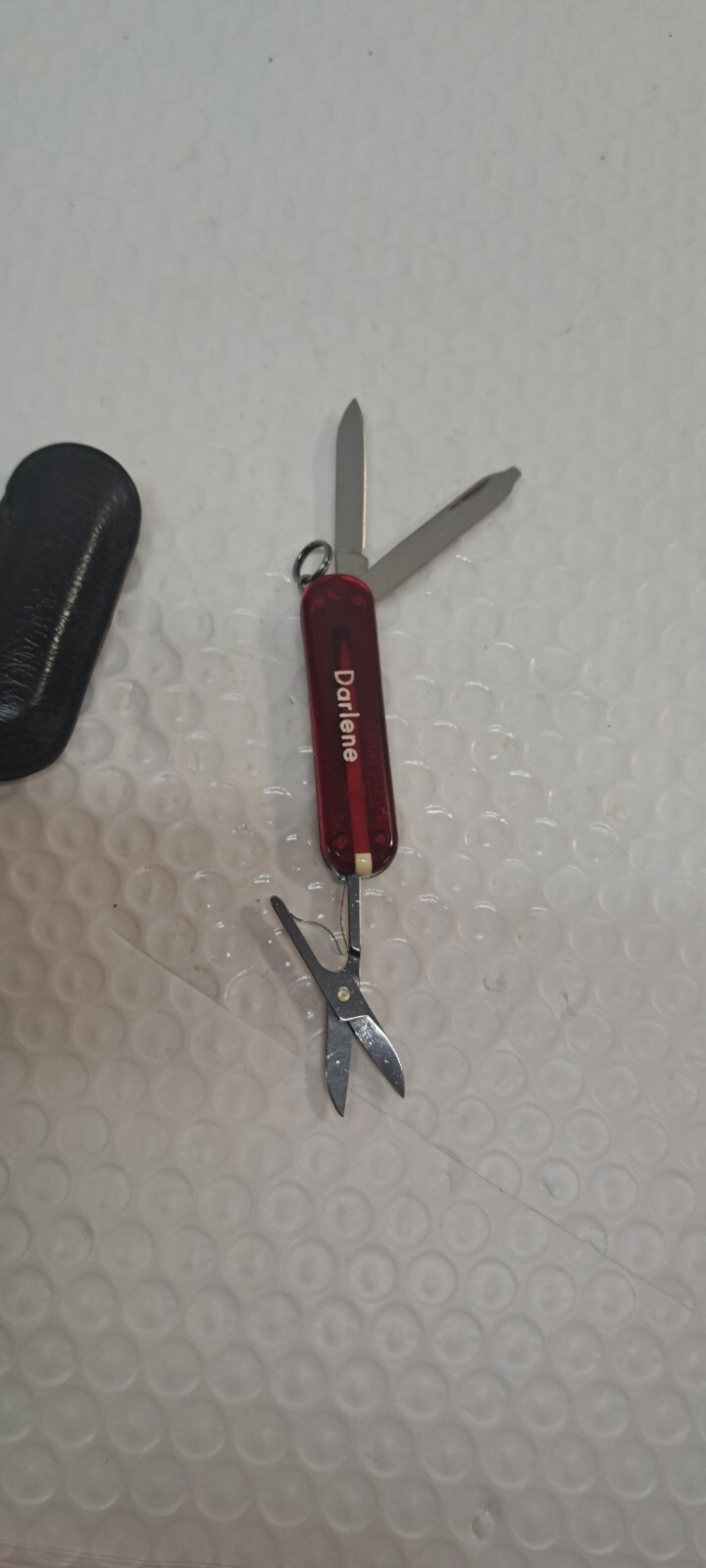 VICTORINOX CLASSIC SD 58MM SWISS ARMY KNIFE POCKET TRANSLUCENT red Darlene