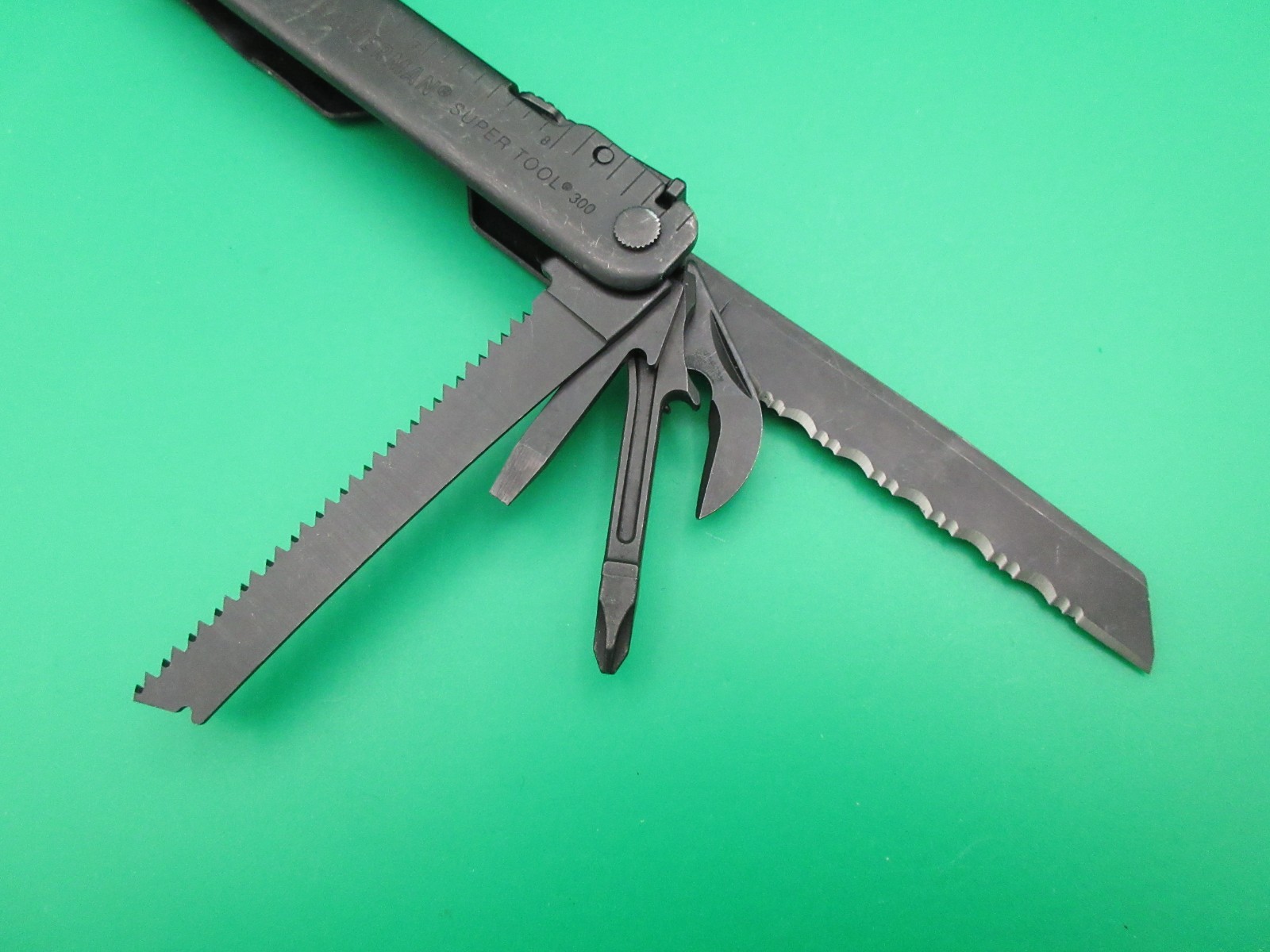 Leatherman Super Tool 300 Black Oxide Multi Tool Folding Knife USA #14A