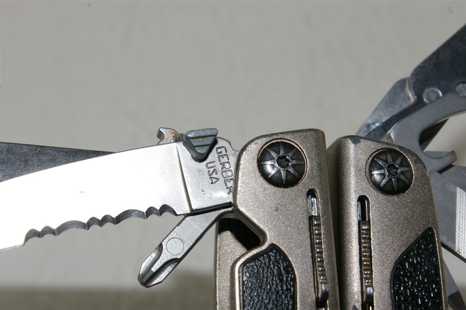 Gerber MP800 Urban Legend Multi-Tool Multi-Plier Stainless Silver PLEASE READ!