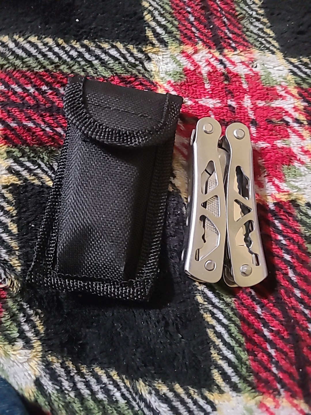 Ozark Trail 12 in 1 Multi Tool Camping Hunting Fishing, Silver Medium Size.